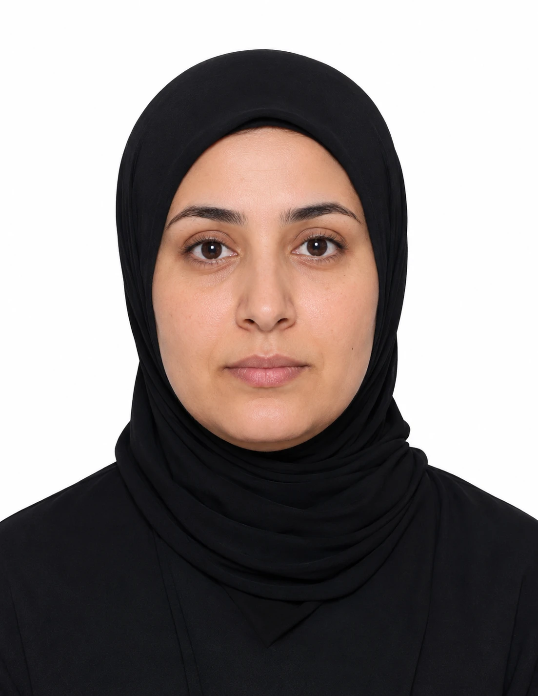 Exemple de photo d’identité conforme — femme, voile porté, visage entièrement dégagé